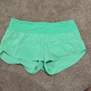 Lululemon Women's Bright Green Speed Up Shorts size 6